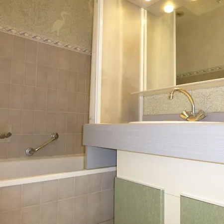 4 Pers. 23m² - Centre, Telecentre, Animaux Ok, Terrasse Sud - Fr-1-405-182 * 拉普德兹